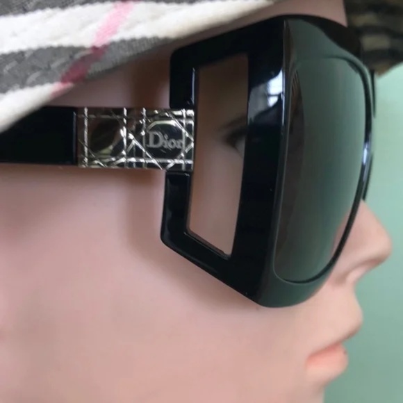 Dior Oversized Sunglasses - Picture 1 of 8